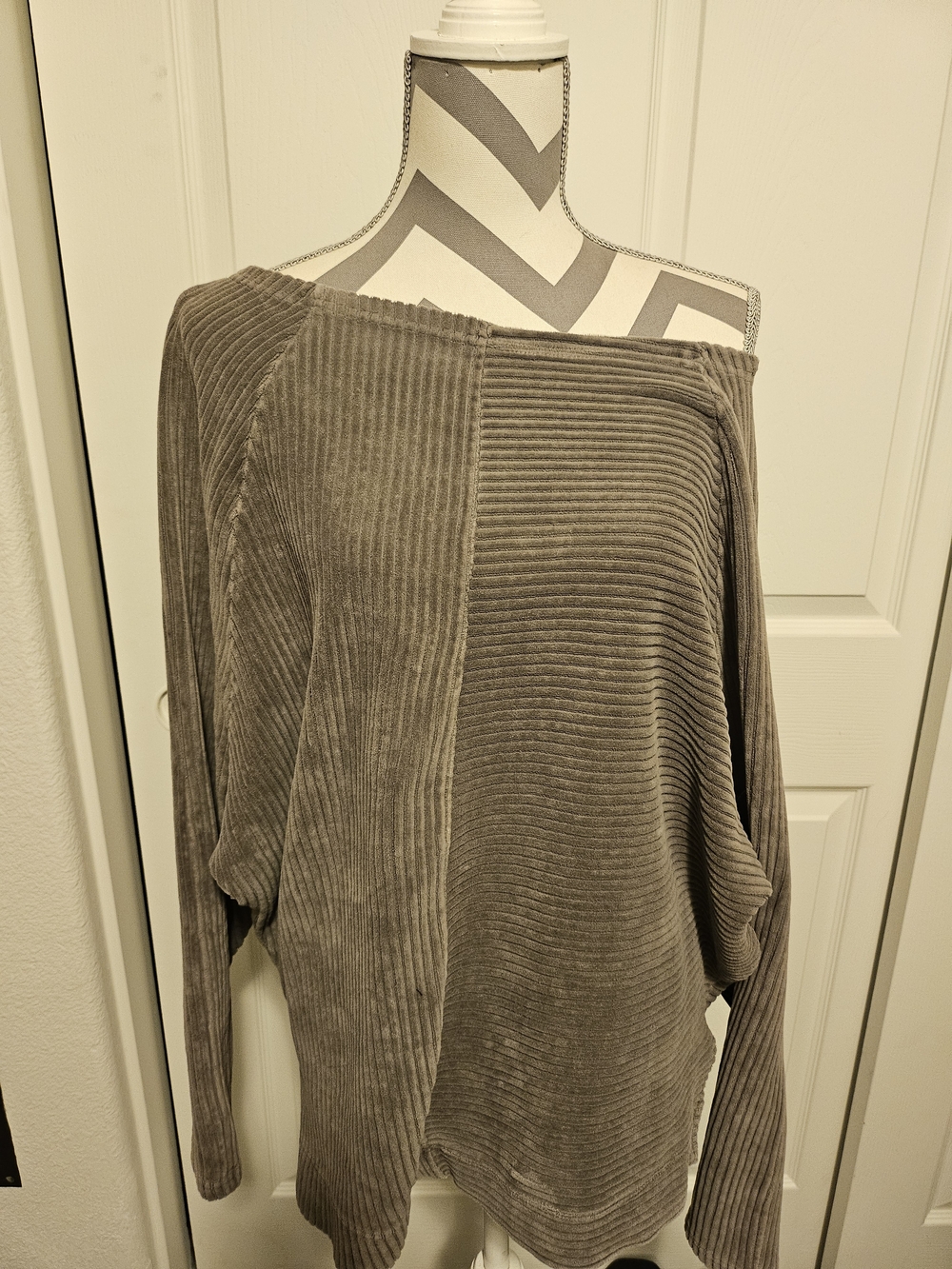 Urban Outfitters Ribbed Off-Shoulder Sweater in Taupe